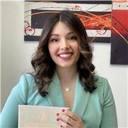 Docente, laureata in psicologia clinica, impartisce lezioni private per le seguenti discipline: filosofia, scienze umane, storia, geografia, storia dell’arte, letteratura